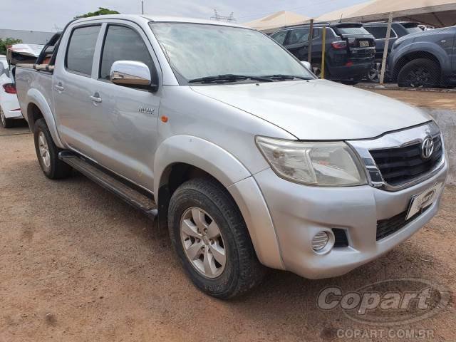 TOYOTA HILUX 2012 DIESEL CD STD 2.5 D-4D TURBO  TOYOTA HILUX 2012 DIESEL CD STD 2.5 D-4D TURBO