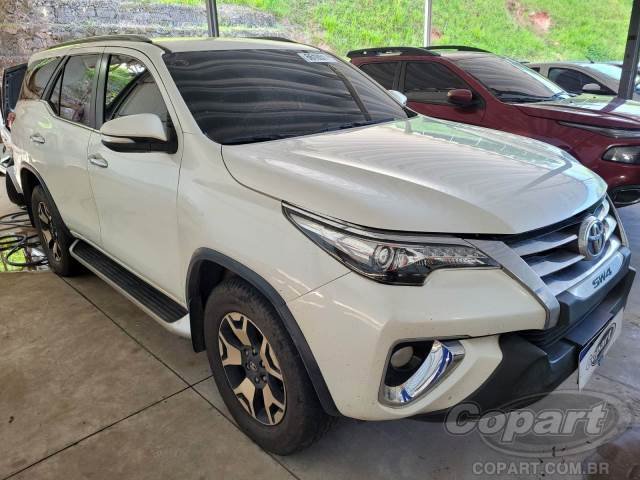 TOYOTA HILUX 2018 SW4 SRX DIESEL AUTOMÁTICA 2.8 D-4D TURBO TOYOTA HILUX 2018 SW4 SRX DIESEL AUTOMÁTICA 2.8 D-4D TURBO