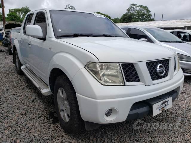 NISSAN FRONTIER 2013 DIESEL CD XE 2.5 TURBO AUTOMÁTICO NISSAN FRONTIER 2013 DIESEL CD XE 2.5 TURBO AUTOMÁTICO