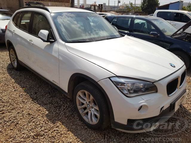 BMW X1 SDRIVE20I 2015 ACTIVE FLEX 2.0 16V TURBO AUTOMÁTICO BMW X1 SDRIVE20I 2015 ACTIVE FLEX 2.0 16V TURBO AUTOMÁTICO