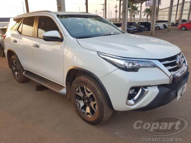 TOYOTA SW4 2020 DIAMOND 2.8 D-4D TURBO TOYOTA SW4 2020 DIAMOND 2.8 D-4D TURBO