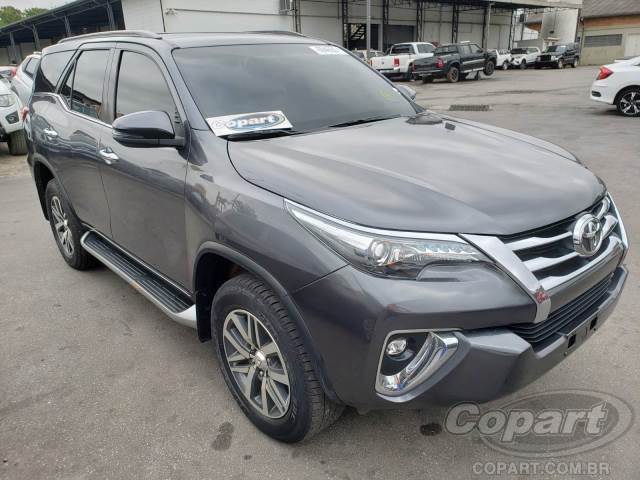TOYOTA HILUX SW4 2019 DIESEL SRX 2.8 TURBO TOYOTA HILUX SW4 2019 DIESEL SRX 2.8 TURBO